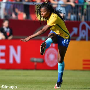 Fußballtechnik - Dropkick